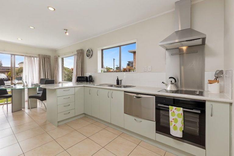 Photo of property in 1/20 Pine Road, Orewa, 0931
