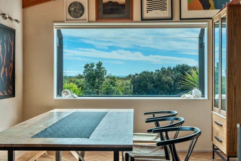 Photo of property in 9 Moana Street, Otaki Beach, Otaki, 5512