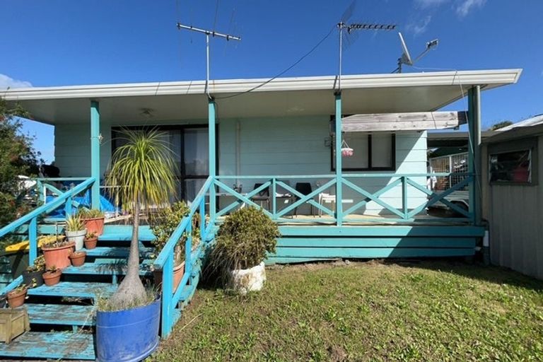 Photo of property in 1/77 Redcrest Avenue, Red Hill, Papakura, 2110