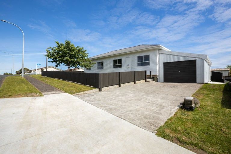 Photo of property in 2 King Street, Waitara, 4320