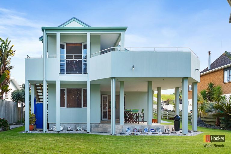 Photo of property in 221 Seaforth Road, Waihi Beach, 3611