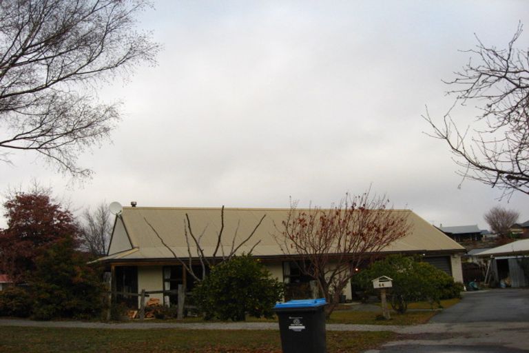 Photo of property in 44 Adamson Drive, Arrowtown, 9302