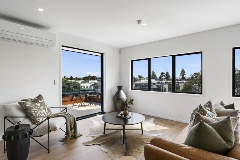 Photo of property in 10/29 May Street, Mount Maunganui, 3116