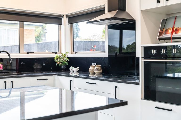 Photo of property in 178 Sandwich Road, St Andrews, Hamilton, 3200