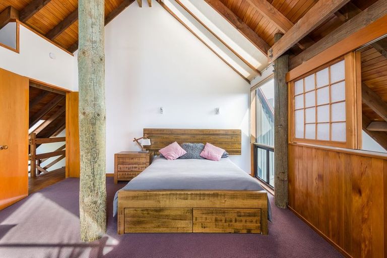 Photo of property in 24 Bengal Drive, Cashmere, Christchurch, 8022