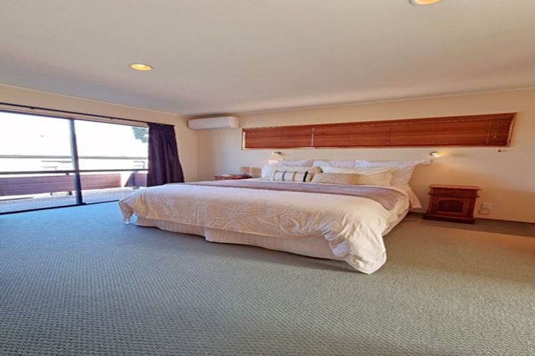 Photo of property in 1/11 Faulkner Road, Northcote Point, Auckland, 0627