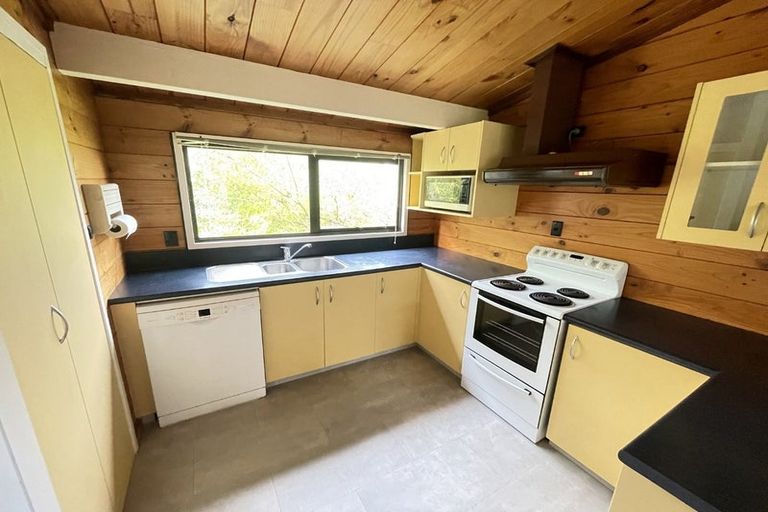 Photo of property in 41b Barrett Road, Whalers Gate, New Plymouth, 4310