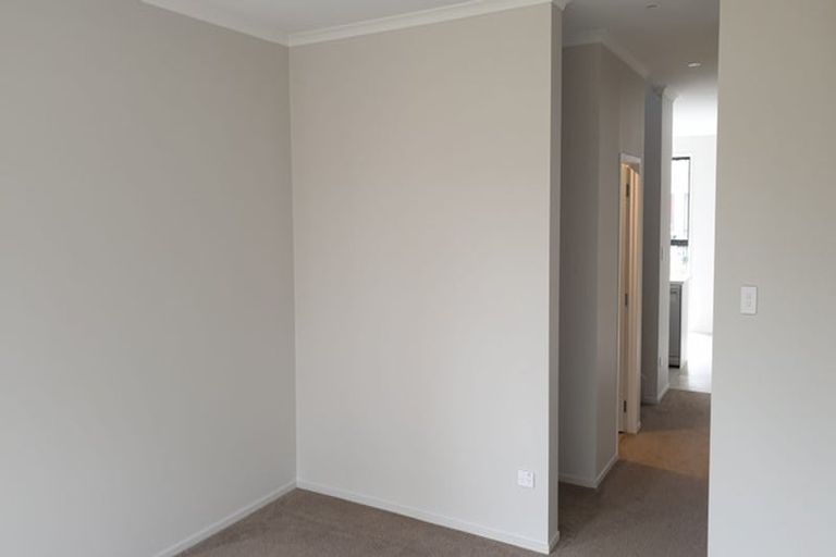 Photo of property in 25 Pukewhero Rise, Westgate, Auckland, 0614