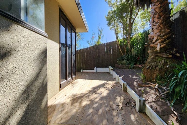 Photo of property in 2/3a Richards Avenue, Forrest Hill, Auckland, 0620