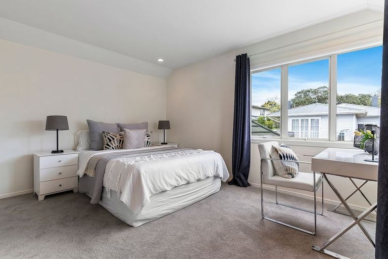 Photo of property in 11a Wheturangi Road, Greenlane, Auckland, 1051