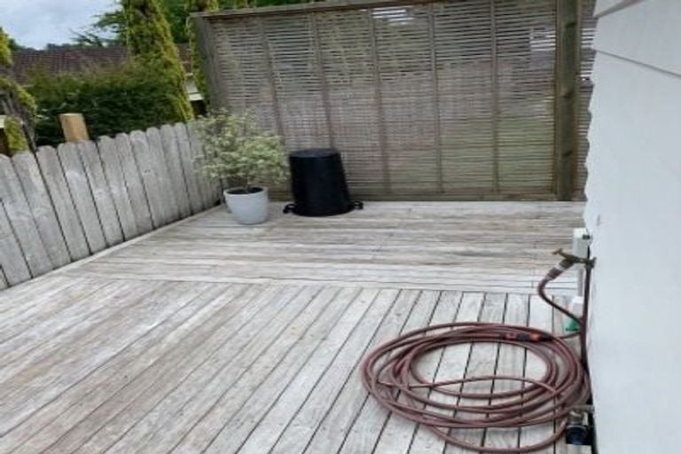 Photo of property in 38 Powrie Street, Glenfield, Auckland, 0629