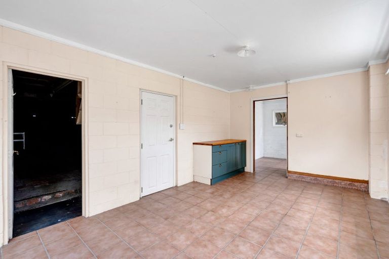 Photo of property in 147 Govett Avenue, Frankleigh Park, New Plymouth, 4310