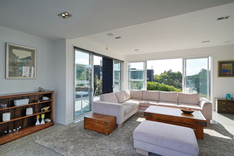 Photo of property in 105 Glenstrae Road, Redcliffs, Christchurch, 8081