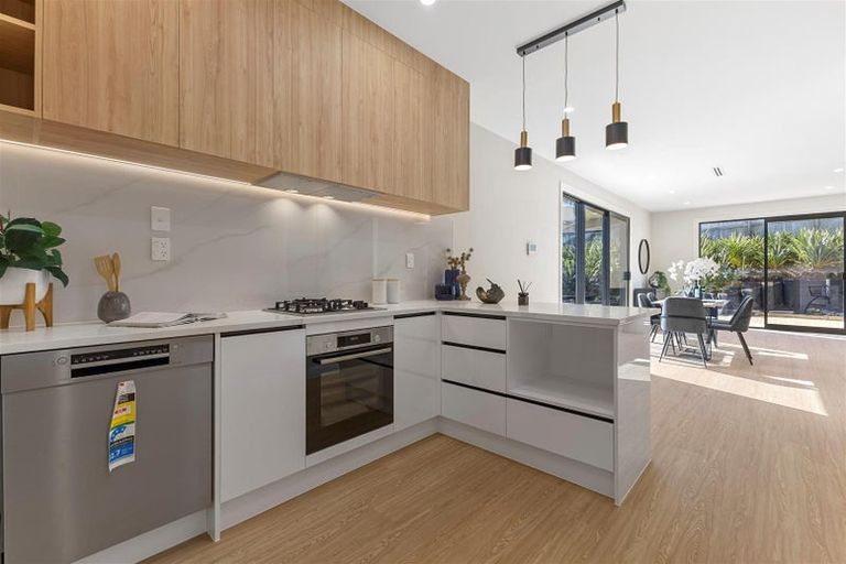 Photo of property in 28 Spudman Rise, Pukekohe, 2120