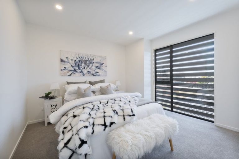 Photo of property in 8/6 Shakespeare Road, Milford, Auckland, 0620