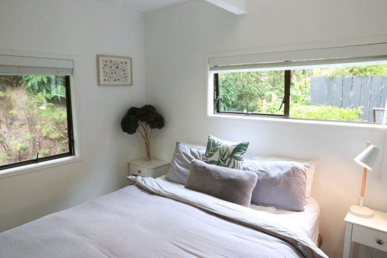 Photo of property in 2/17 Telephone Road, Birkenhead, Auckland, 0626