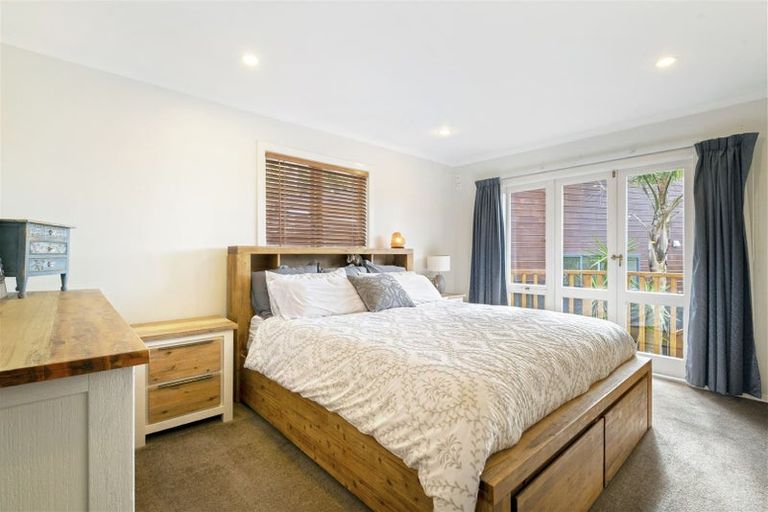 Photo of property in 113 Carlisle Road, Torbay, Auckland, 0632