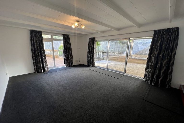 Photo of property in 8 Widmore Drive, Massey, Auckland, 0614