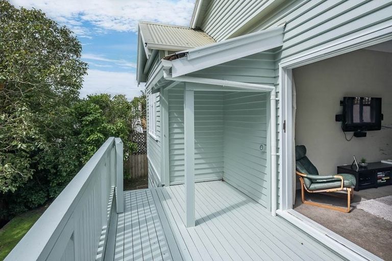 Photo of property in 16 Khandallah Road, Ngaio, Wellington, 6035