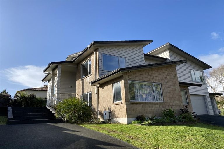 Photo of property in 12 Dunoon Close, Flat Bush, Auckland, 2016