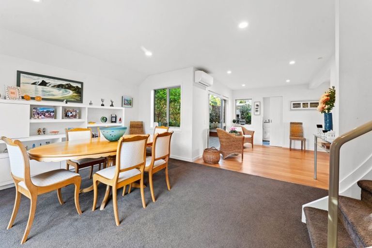 Photo of property in 18a Sylvan Park Avenue, Milford, Auckland, 0620