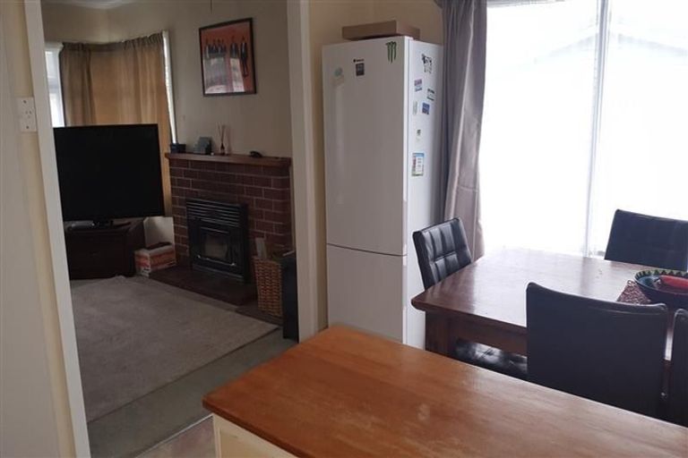 Photo of property in 71 Bayly Road, Blagdon, New Plymouth, 4310