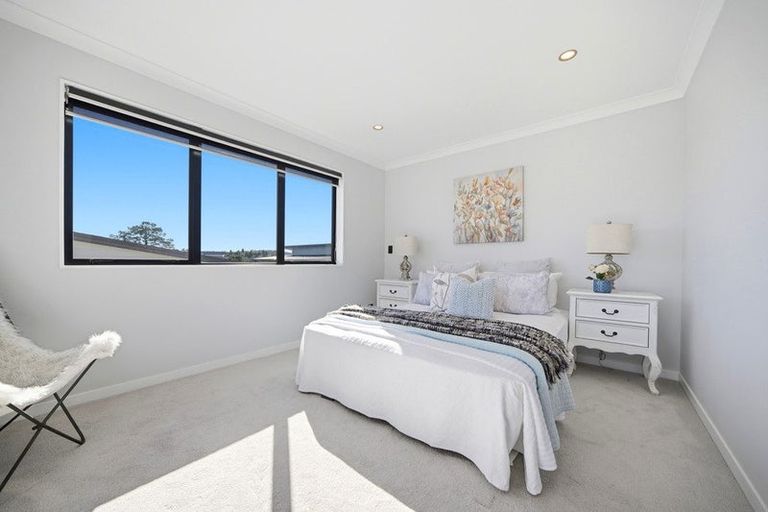 Photo of property in 20 Riroriro Road, Hobsonville, Auckland, 0616