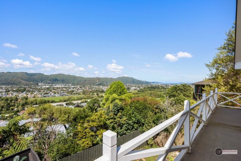 Photo of property in 28 Gurney Road, Kelson, Lower Hutt, 5010