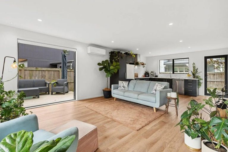 Photo of property in 14 Hamilton Road, Cambridge, 3434