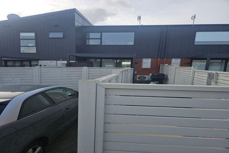 Photo of property in 20 Whimbrel Road, Flat Bush, Auckland, 2019