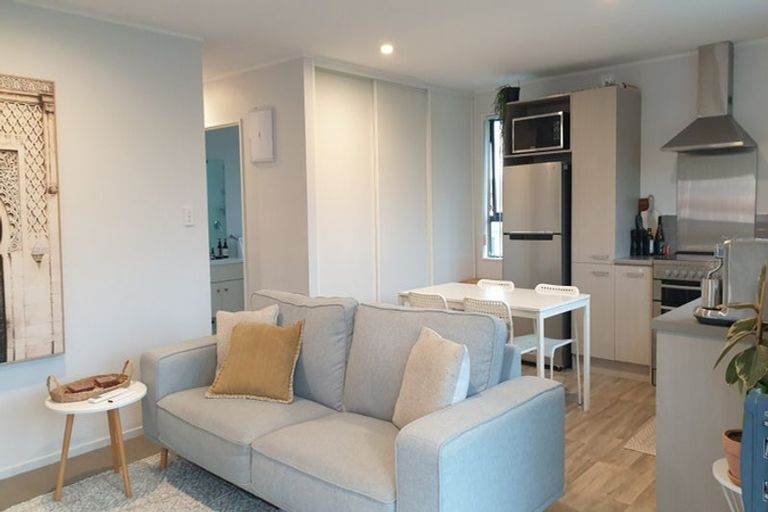 Photo of property in 45 Brian Crescent, Stanmore Bay, Whangaparaoa, 0932