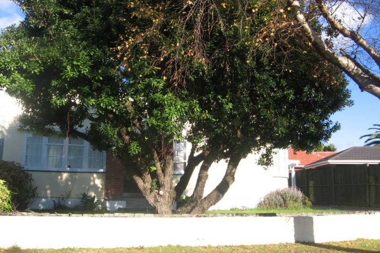 Photo of property in 86 Trafalgar Street, Waterloo, Lower Hutt, 5011