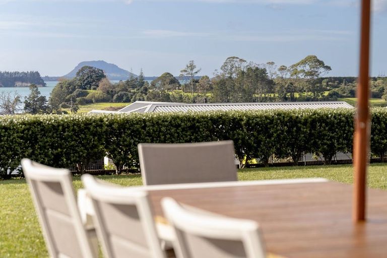 Photo of property in 5 Wairere Rise, Omokoroa, 3114