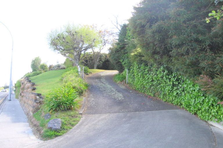 Photo of property in 226 Lake Terrace, Waipahihi, Taupo, 3330