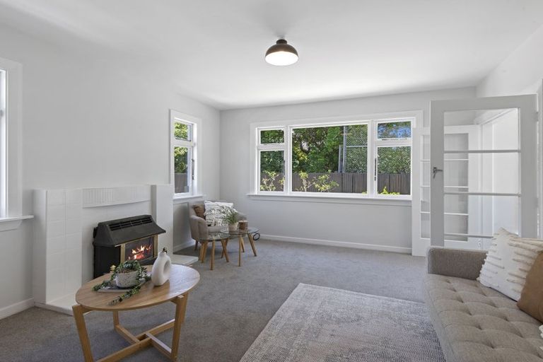 Photo of property in 82 Yaldhurst Road, Sockburn, Christchurch, 8042