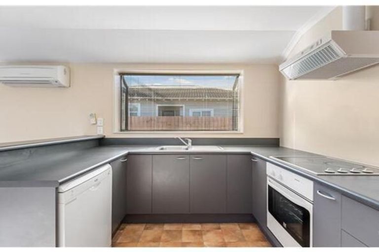 Photo of property in 111 Canon Street, Edgeware, Christchurch, 8013