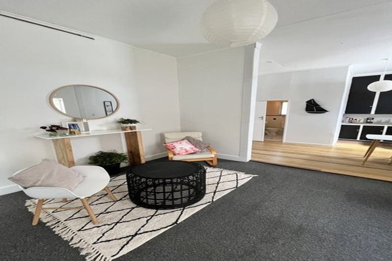 Photo of property in 2/24 West End Road, Herne Bay, Auckland, 1022