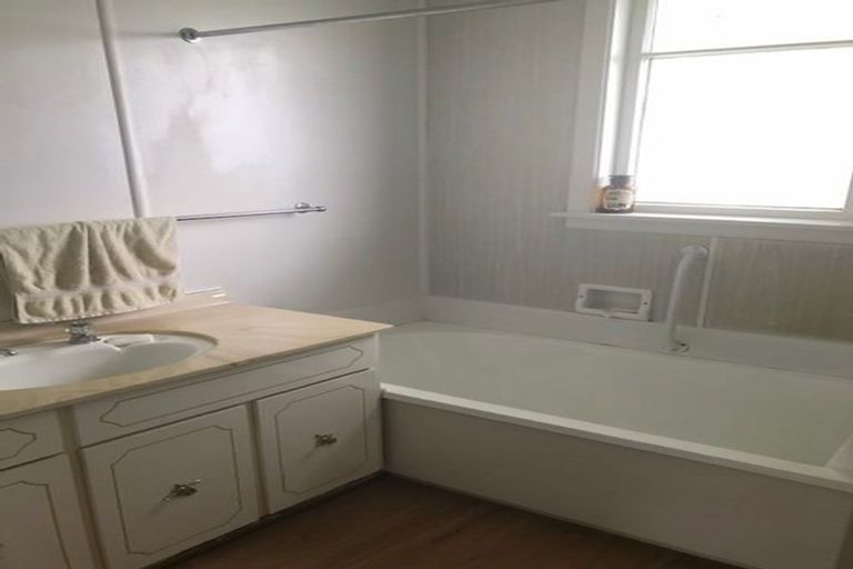 Photo of property in 48 Daniell Street, Featherston, 5710