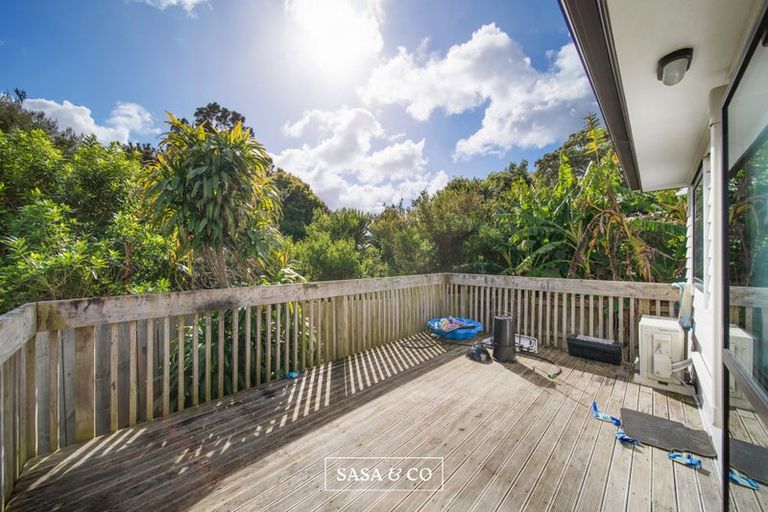 Photo of property in 90 Chelburn Crescent, Mangere East, Auckland, 2024