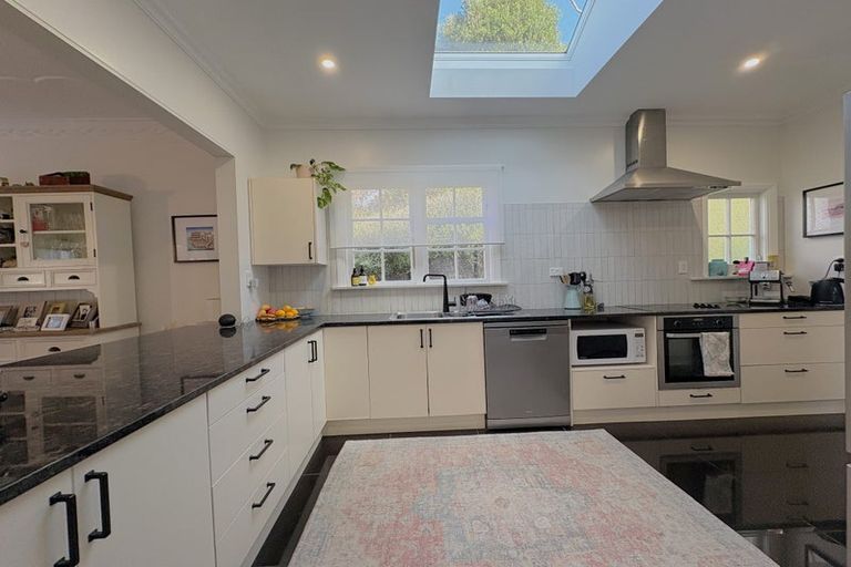 Photo of property in 26 Waitohu Road, York Bay, Lower Hutt, 5013