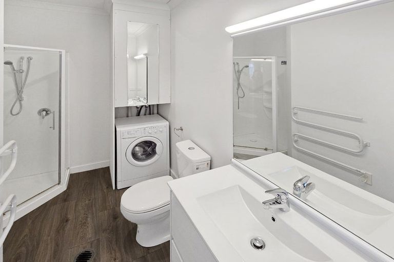 Photo of property in Mclean Towers, 3h/3 Shakespeare Road, Napier South, Napier, 4110