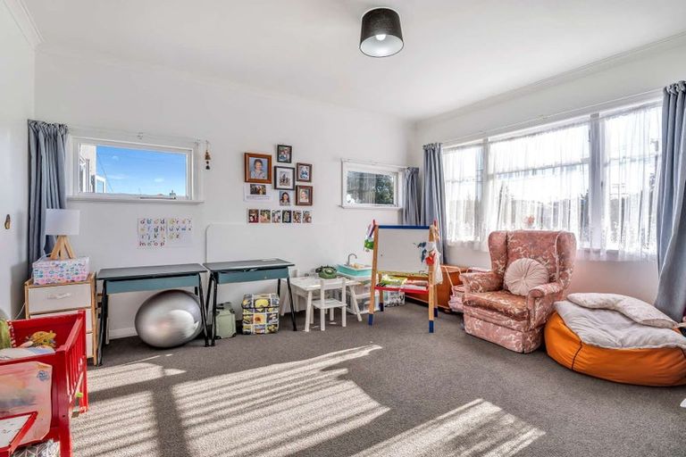 Photo of property in 20 Miro Street, Castlecliff, Whanganui, 4501