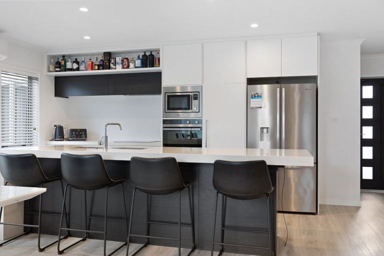 Photo of property in 10 Piata Street, Papamoa Beach, Papamoa, 3118