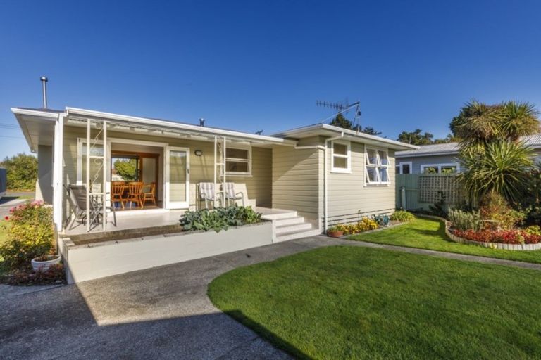 Photo of property in 10 Bond Street, Marton, 4710