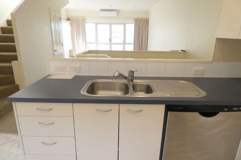 Photo of property in 14/5 Malcolm Lane, Thorndon, Wellington, 6011