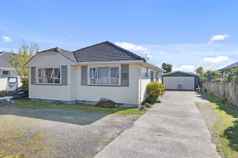 Photo of property in 149 Wainoni Road, Avondale, Christchurch, 8061