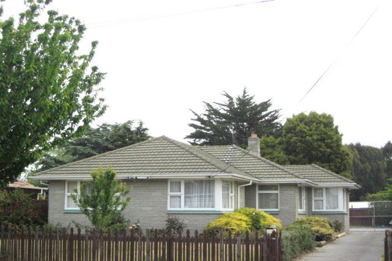 Photo of property in 184 Shortland Street, Aranui, Christchurch, 8061