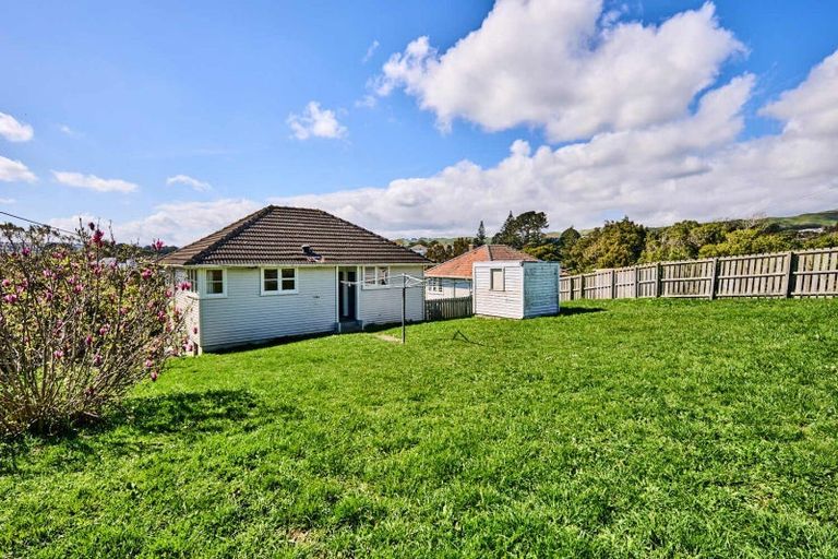 Photo of property in 12 Bromley View, Ranui, Porirua, 5024
