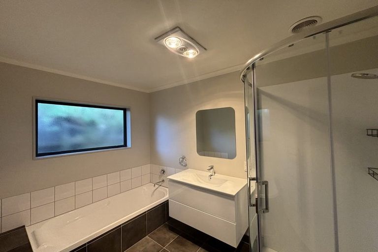 Photo of property in 12 Arthur Carwen Place, Pukekohe, 2120