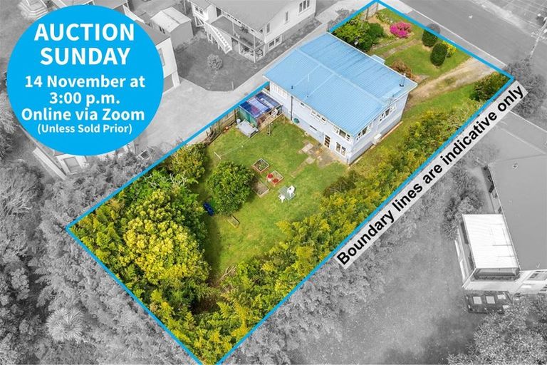 Photo of property in 64 Sylvan Crescent, Te Atatu South, Auckland, 0610